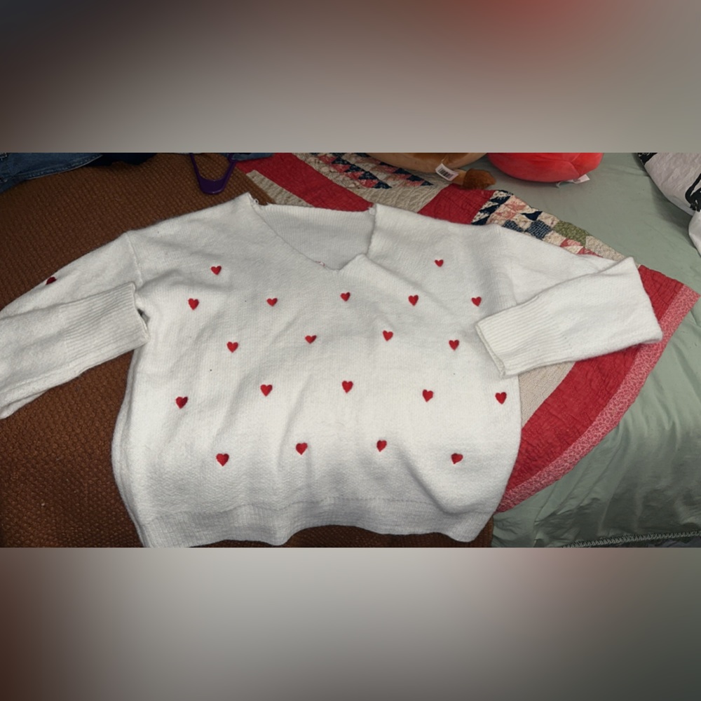 Women’s heart sweater